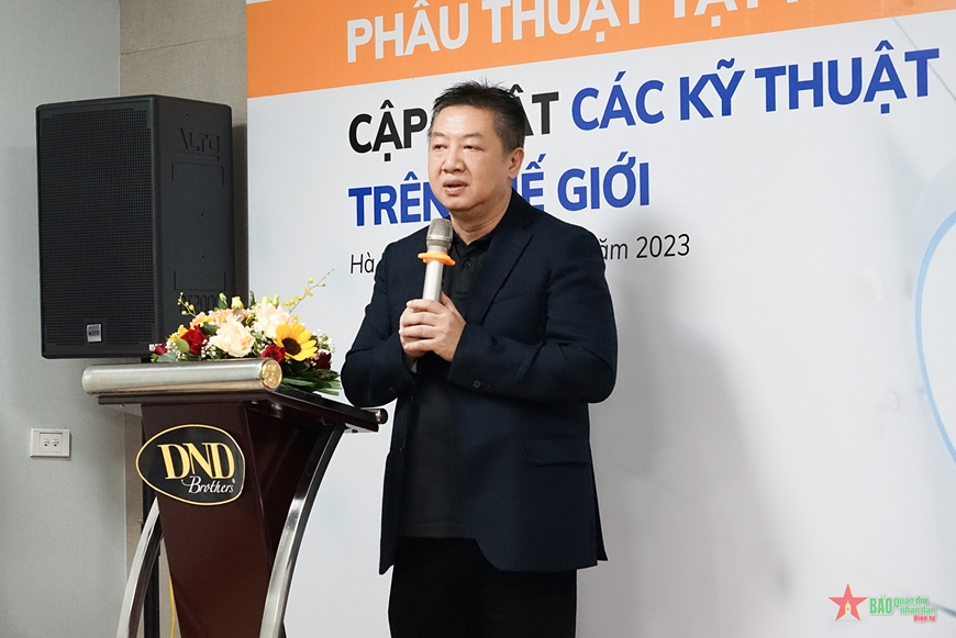 Bác sĩ Nguyễn Đăng Dũng - Giám đốc Bệnh viện Mắt Quốc tế DND phát biểu tại hội thảo.