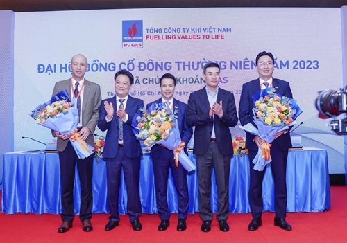 HĐQT Tổng công ty Khí Việt Nam - Công ty Cổ phần (PV GAS) công bố Nghị quyết bầu Chủ tịch HĐQT và Quyết định bổ nhiệm Tổng giám đốc