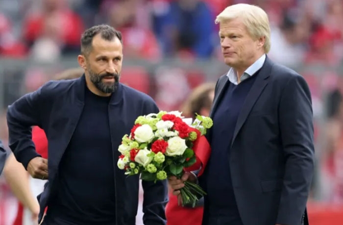  Oliver Kahn (bên phải) và Hasan Salihamidzic phải chịu trách nhiệm khi Bayern Munich sa sút ở mùa giải 2022-2023. Ảnh: Getty 