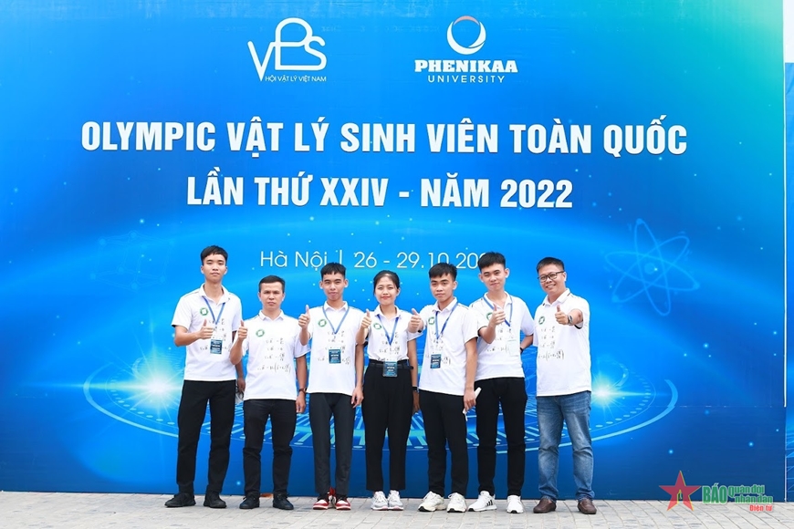 Học viên Học viện Kỹ thuật Quân sự tham gia Kỳ thi Olympic Vật lý. 