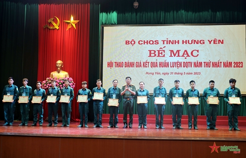Bộ CHQS tỉnh Hưng Yên bế mạc hội thao đánh giá kết quả huấn luyện dân quân tự vệ