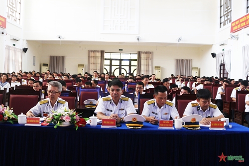 Vùng 4 Hải quân thực hiện đối thoại dân chủ quý II năm 2023