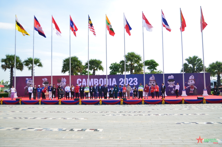 Lễ thượng cờ ASEAN Para Games 12