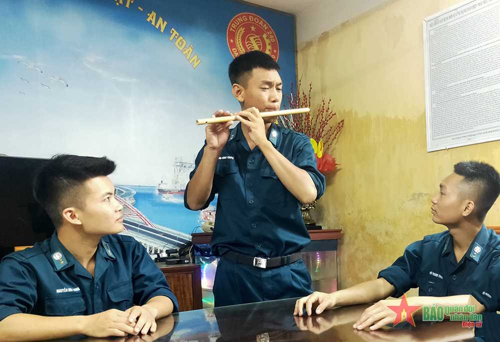 Tiếng sáo của Binh nhất Chiêu