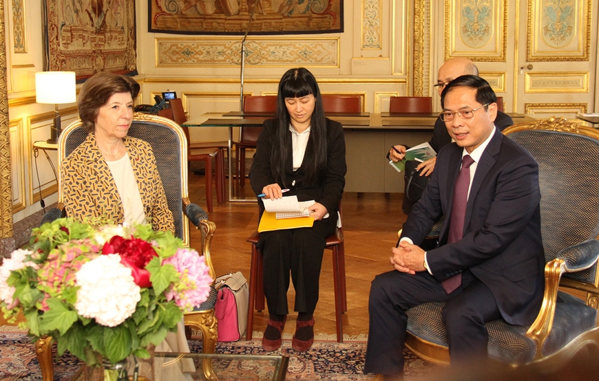  Bộ trưởng Bùi Thanh Sơn và Bộ trưởng Catherine Colonna nhất trí thúc đẩy hợp tác song phương. Ảnh: Bộ Ngoại giao cung cấp