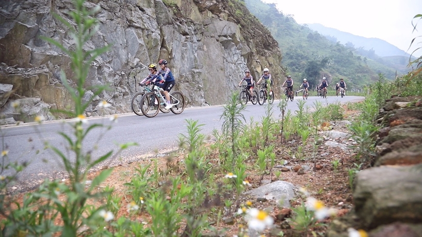 Đường đua dài 13 km, 80% thuần leo (up hill).