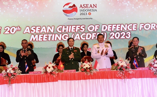 Khẳng định vai trò của Việt Nam trong hợp tác quân sự, quốc phòng khối ASEAN