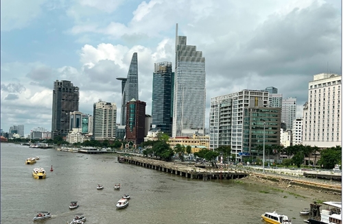 Vì sao Thành phố Hồ Chí Minh lấy lại đà tăng trưởng?