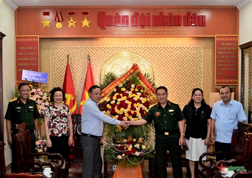 Đoàn công tác Thành ủy Hà Nội và tỉnh Ninh Bình chúc mừng Báo Quân đội nhân dân nhân Ngày Báo chí Cách mạng Việt Nam