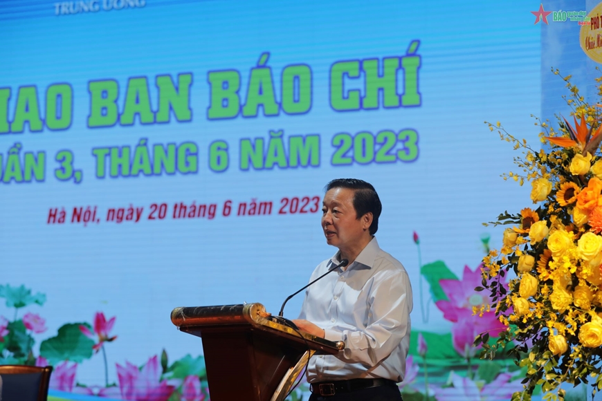 Phó thủ tướng Trần Hồng Hà phát biểu. 