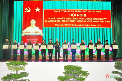 Đảng ủy Quân sự TP Hồ Chí Minh lãnh đạo thực hiện tốt Nghị quyết về “Chiến lược quốc phòng Việt Nam” 