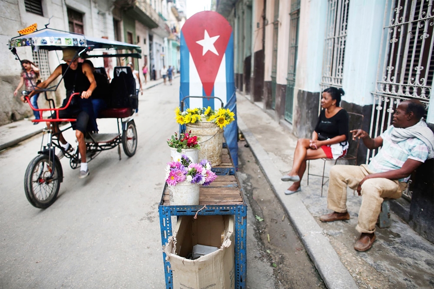Người dân Cuba luôn tin tưởng vào sự lãnh đạo của Đảng Cộng sản Cuba, Nhà nước, Chính phủ Cuba trong phát triển kinh tế - xã hội. Ảnh minh họa: CNBC 