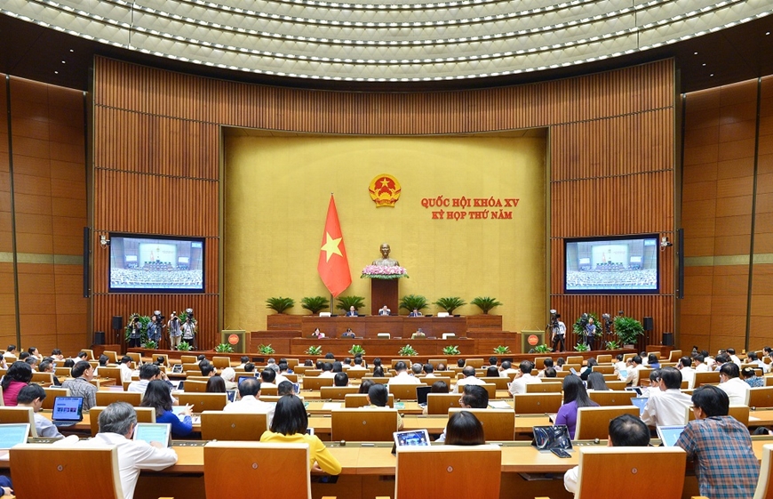 Sau 23 ngày làm việc nghiêm túc, trách nhiệm cao, Kỳ họp thứ năm, Quốc hội khóa XV đã hoàn thành chương trình đề ra và họp phiên bế mạc.