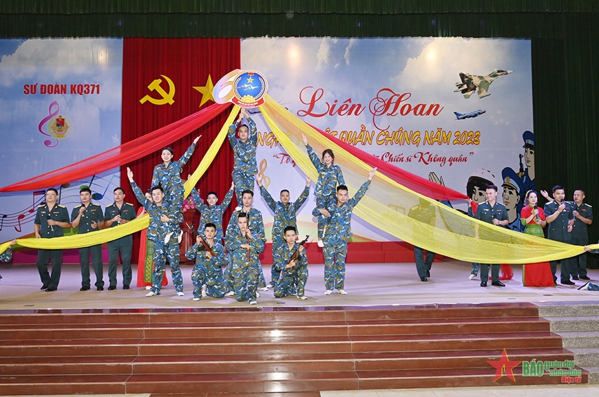Sư đoàn Không quân 371 tổ chức Liên hoan nghệ thuật quần chúng năm 2023