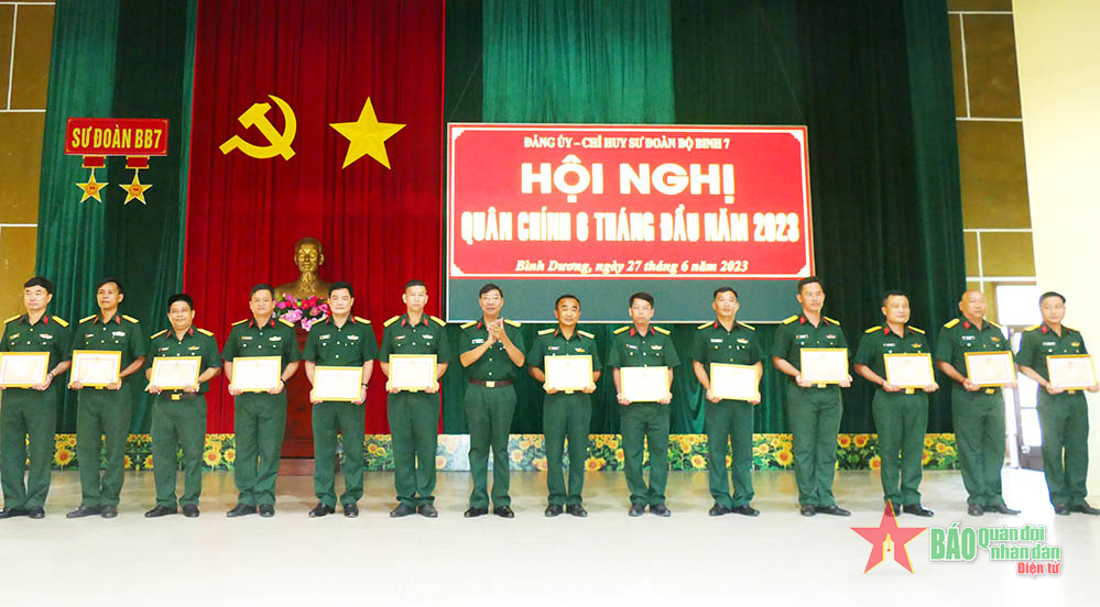 Sư đoàn 7 (Quân đoàn 4) huấn luyện đạt 100% khá, giỏi