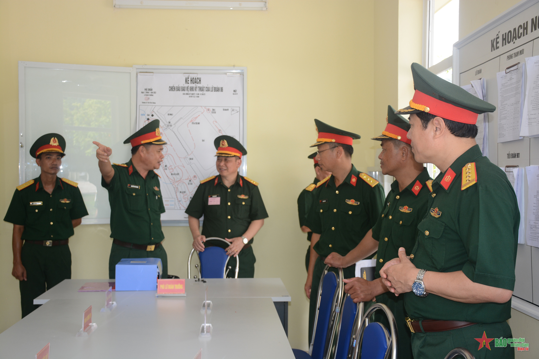 Binh chủng Hóa học khai mạc thi xe tốt, lái xe giỏi năm 2023