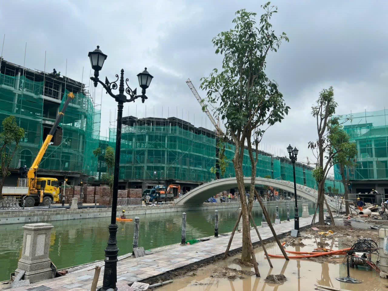 Mega Grand World Hà Nội xây dựng thần tốc, dự kiến đón khách vào đầu tháng 12