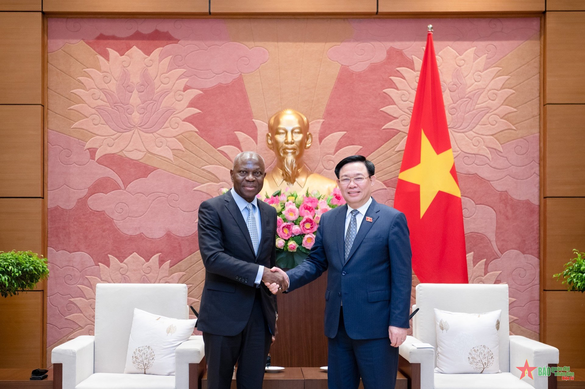 Chủ tịch Quốc hội Vương Đình Huệ: Việt Nam và ILO luôn duy trì quan hệ hợp tác tốt đẹp, lâu dài, hiệu quả