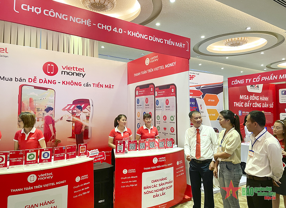 Viettel đẩy mạnh chuyển đổi số tại Đắk Lắk