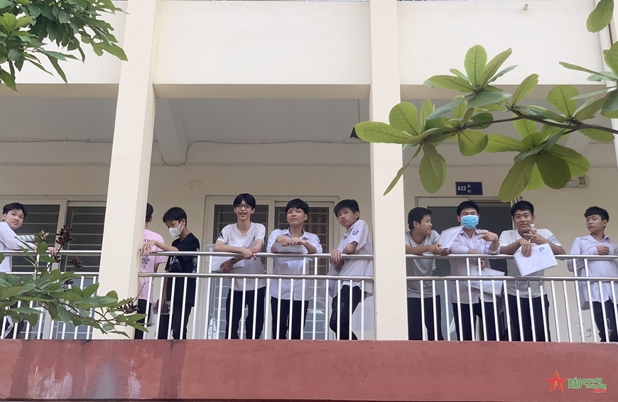 Học sinh thi v&agrave;o lớp 10, tại điểm thi Trường THPT Ho&agrave;i Đức C. Ảnh minh họa: qdnd.vn.&nbsp;