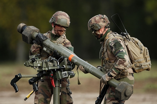 Châu Âu có thể giảm phụ thuộc vào vũ khí của Mỹ?