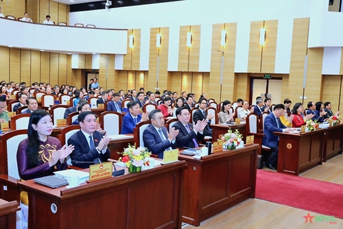 Chủ tịch Quốc hội dự Kỳ họp thứ mười hai, Hội đồng Nhân dân thành phố Hà Nội