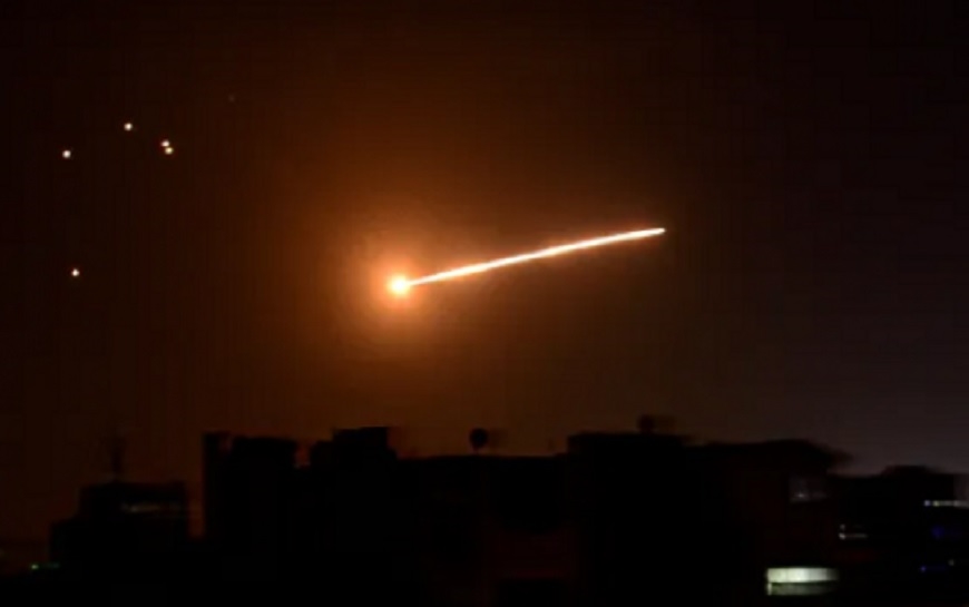 Một tên lửa Syria đã phát nổ trên lãnh thổ Israel. Ảnh: The Syrian Obsever