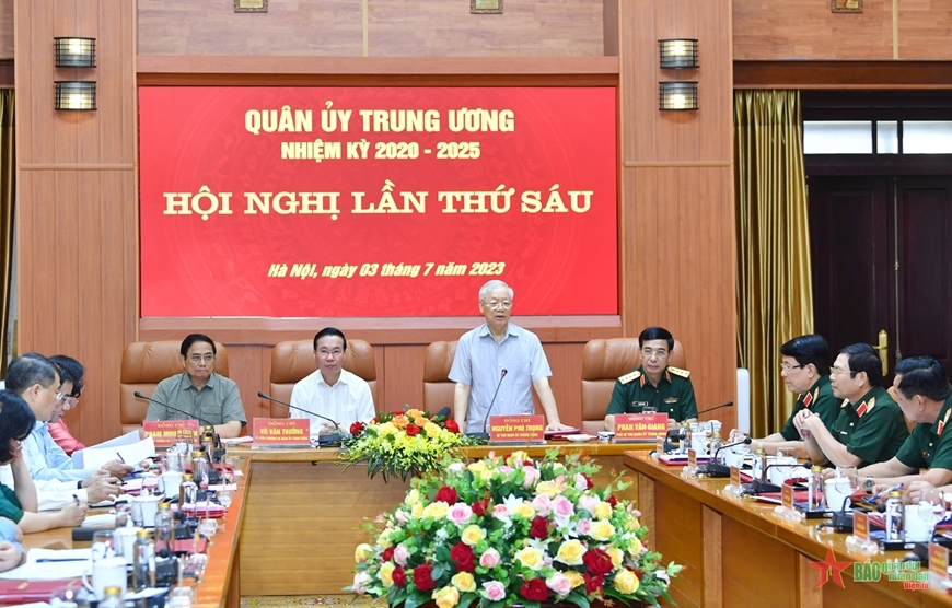 Tổng Bí thư Nguyễn Phú Trọng, Bí thư Quân ủy Trung ương phát biểu chỉ đạo tại hội nghị. 
