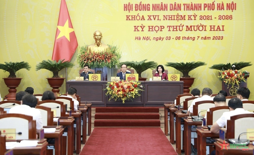 Quang cảnh kỳ họp. 