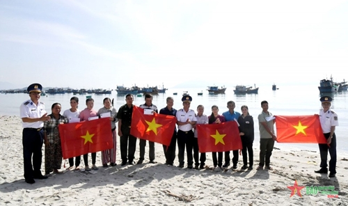 Sát cánh cùng ngư dân Ninh Hòa