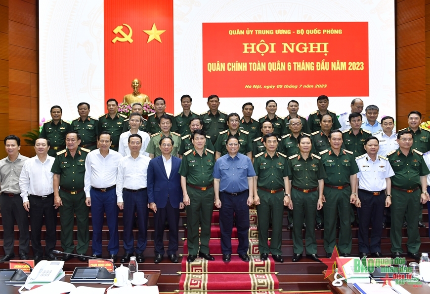  Thủ tướng Phạm Minh Chính và các đại biểu dự hội nghị. 