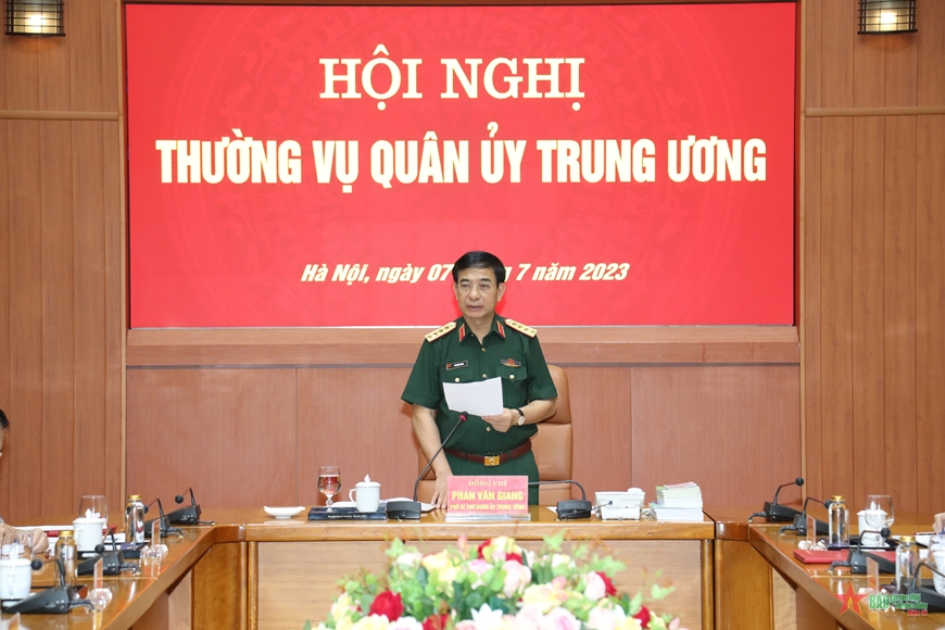 Đại tướng Phan Văn Giang, Ủy viên Bộ Chính trị, Phó bí thư Quân ủy Trung ương, Bộ trưởng Bộ Quốc phòng chủ trì Hội nghị.