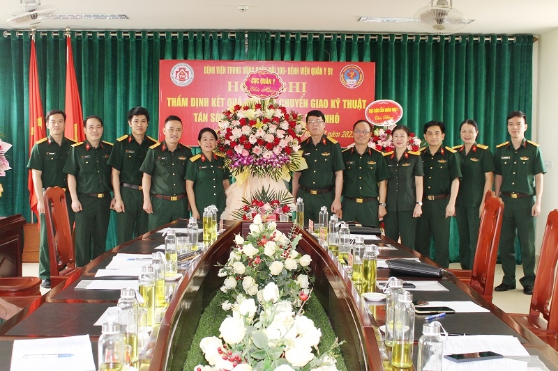 Cục Quân y (Tổng Cục Hậu cần) chúc mừng Bệnh viện Quân y 91 (Cục Hậu cần, Quân khu 1).