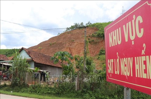  Sạt lở núi Vang Cà Vãi: Người dân sống trong lo âu