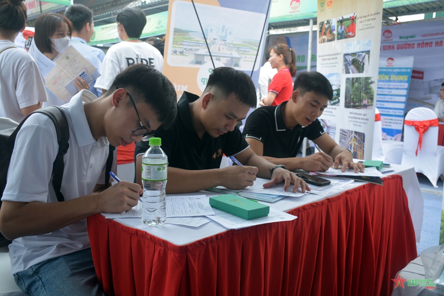 Chương trình Hành trình khởi nghiệp đổi mới sáng tạo và Ngày hội việc làm do Học viện Nông nghiệp Việt Nam tổ chức cuối năm 2022.