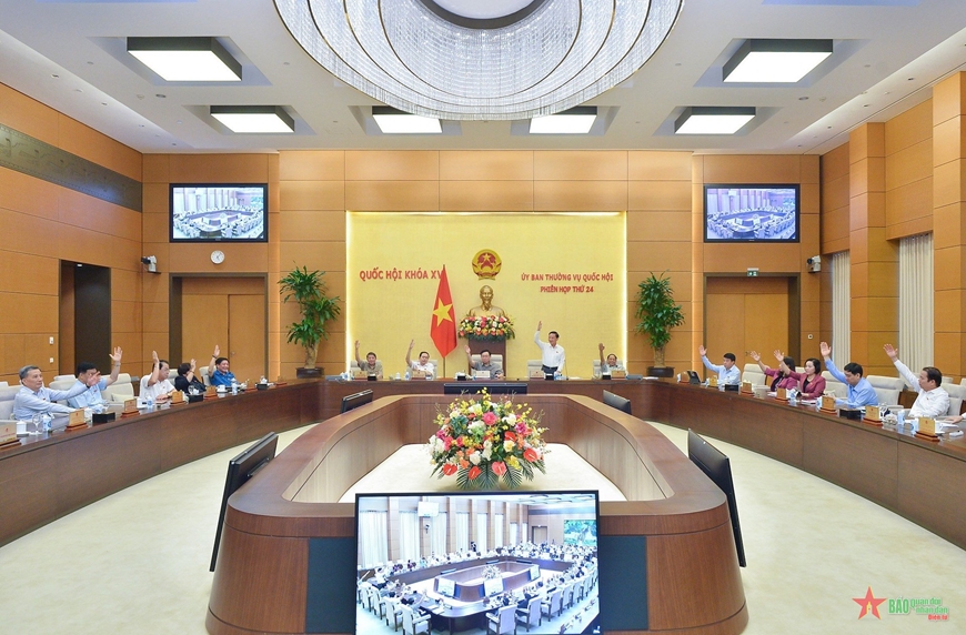 Ủy ban Thường vụ Quốc hội thông qua Nghị quyết sắp xếp đơn vị hành chính cấp huyện, cấp xã giai đoạn 2023-2030. 