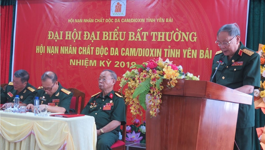  Thượng tướng Nguyễn Văn Rinh phát biểu chỉ đạo đại hội.