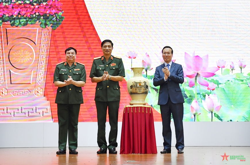 Chủ tịch nước Võ Văn Thưởng thăm, làm việc tại Quân khu 2