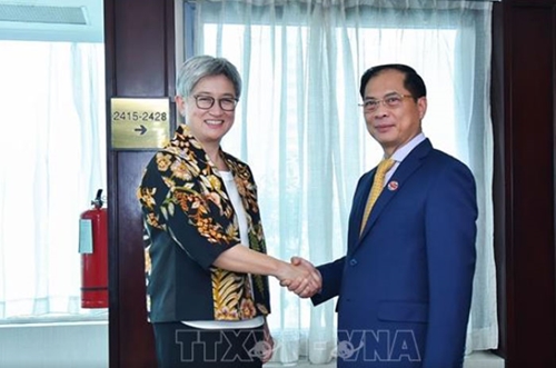 Các đối tác chiến lược tôn trọng và cỗ vũ tầm quan trọng trung tâm của ASEAN
