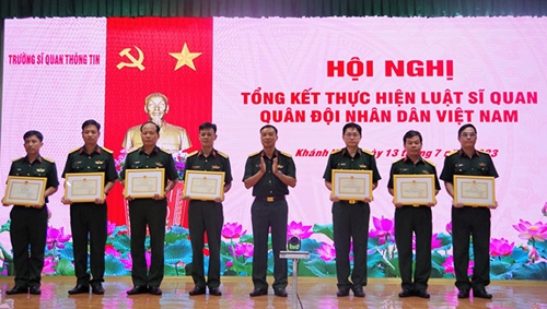 Trường Sĩ quan Thông tin tổng kết thực hiện Luật Sĩ quan Quân đội nhân dân Việt Nam