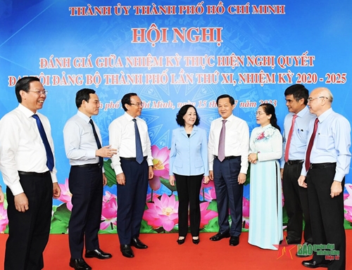 TP Hồ Chí Minh sơ kết giữa nhiệm kỳ thực hiện Nghị quyết Đại hội Đảng bộ Thành phố lần thứ XI