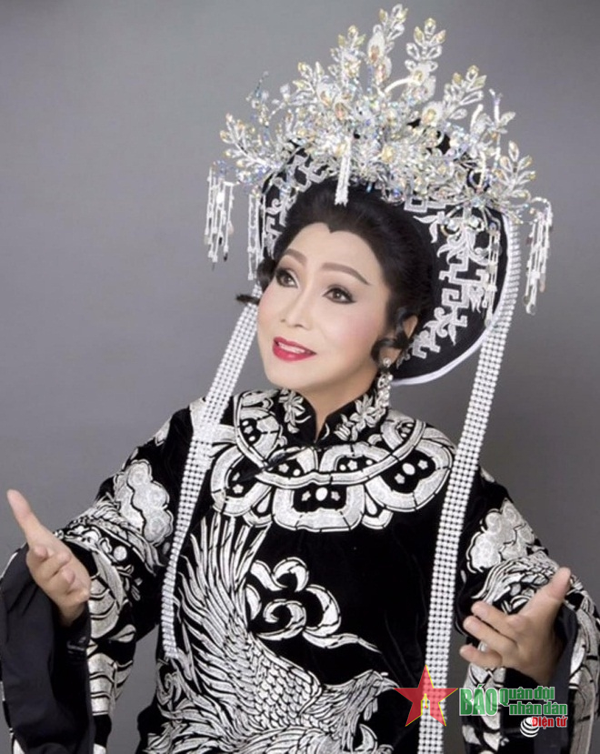 Điểm danh nghệ sĩ cải lương sống trọn đời với nghiệp hát