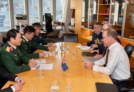 Thượng tướng Nguyễn Tân Cương chào xã giao Bộ trưởng Bộ Quốc phòng New Zealand