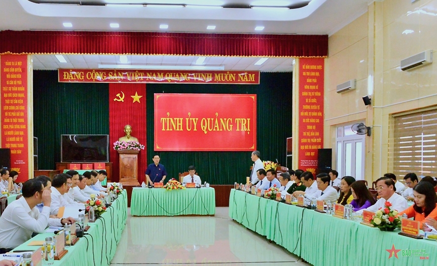  Quang cảnh cuộc làm việc.