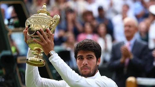Đánh bại Djokovic, tay vợt Alcaraz lần đầu vô địch Wimbledon