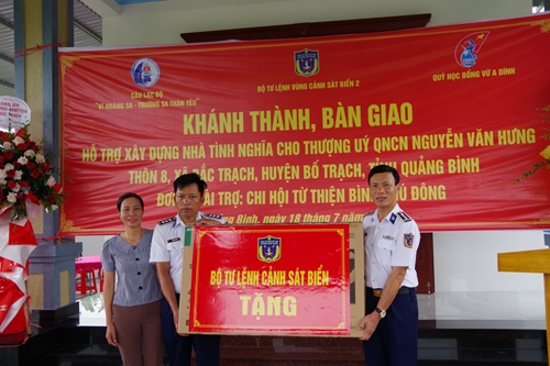 Bộ tư lệnh Vùng Cảnh sát biển 2 khánh thành và bàn giao nhà tình nghĩa tại Quảng Bình