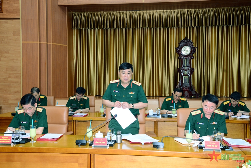 Trung tướng Hồ Quang Tuấn, Chủ nhiệm Tổng cục Công nghiệp Quốc phòng phát biểu tại buổi làm việc.