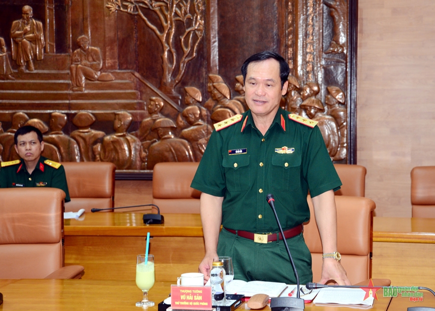  Thượng tướng Vũ Hải Sản phát biểu tại buổi làm việc.