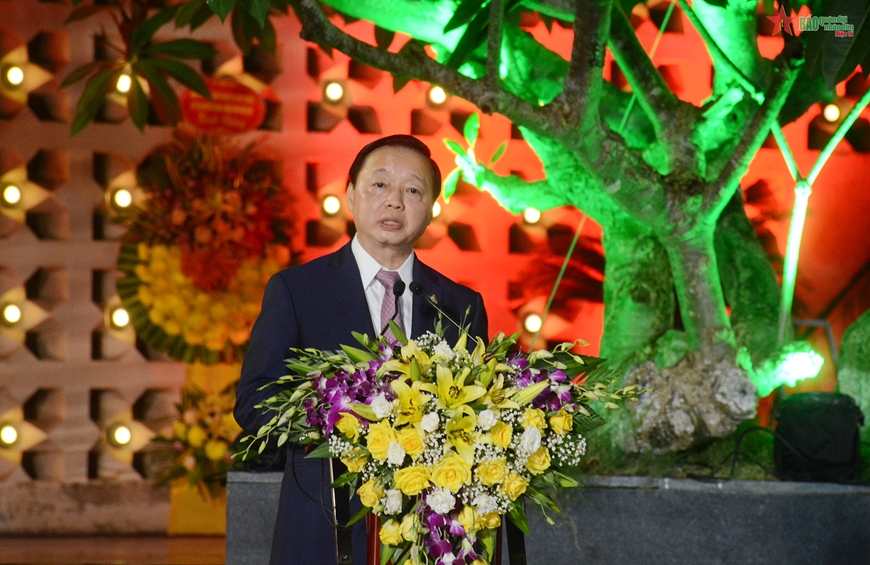 Phó thủ tướng Chính phủ Trần Hồng Hà phát biểu tại Chương trình nghệ thuật đặc biệt “Bản hùng ca bất diệt”.