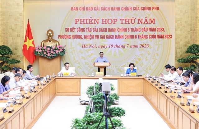 Thủ tướng Phạm Minh Chính chủ trì phiên họp thứ 5 của Ban Chỉ đạo cải cách hành chính sơ kết công tác 6 tháng đầu năm và xác định phương hướng, nhiệm vụ 6 tháng cuối năm 2023. Ảnh: VGP